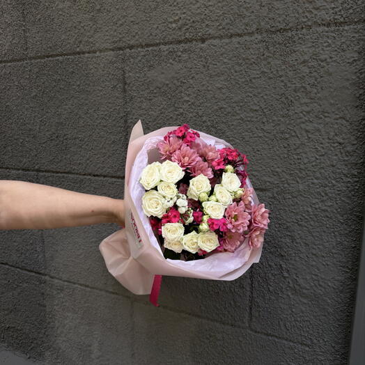 Sweet Pink Chrysanthemum   White Rose Bouquet