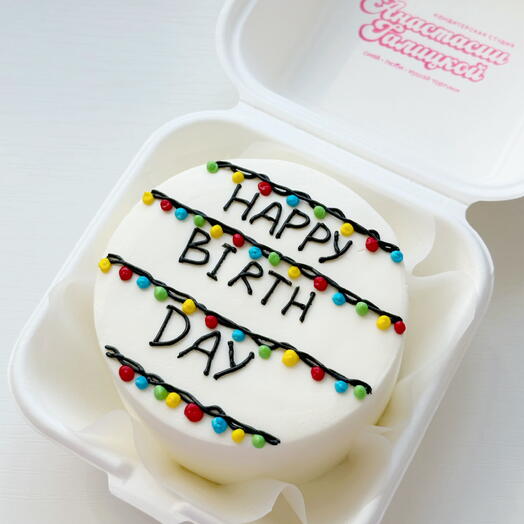 Бенто торт на день рождения happy birthday в стиле сериала очень странные дела с гирляндой