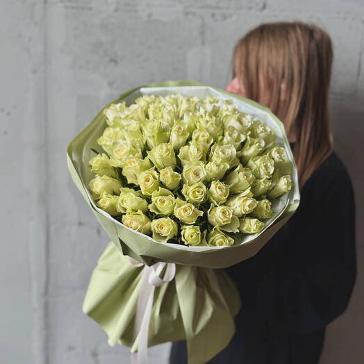 Bouquet of 51 white Kenyan roses
