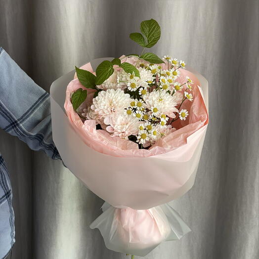 Минибукет с розовой хризантемой