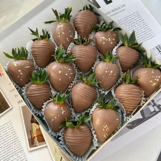 Клубника в молочном шоколаде(6,12,24шт)