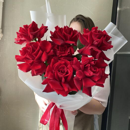 Моно букет из красных французских роз