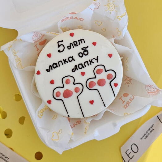 Pastel de cumpleaños de Bento, pie sobre el pie