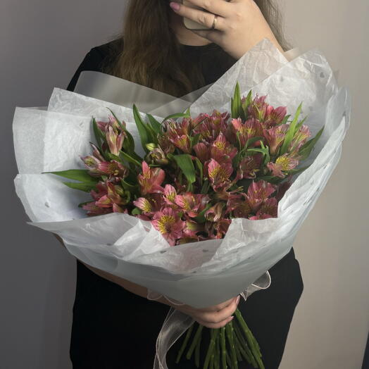Букет алтстромерий