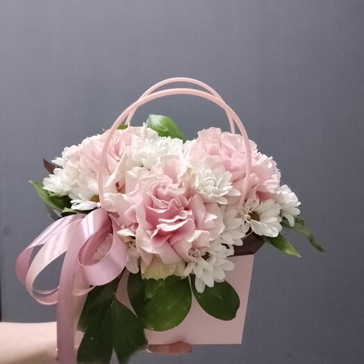 Композиция из цветов 💐