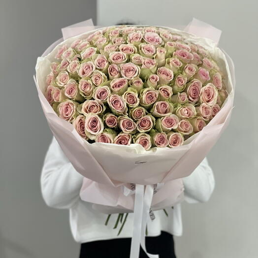 Букет из 101 розовой кенийской розы