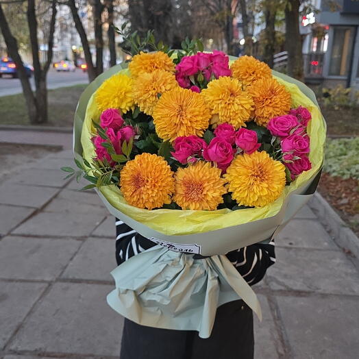 Оранжево-малиновый букет
