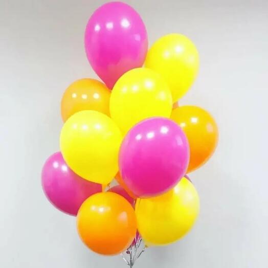 Яркое облачко из 15 шаров