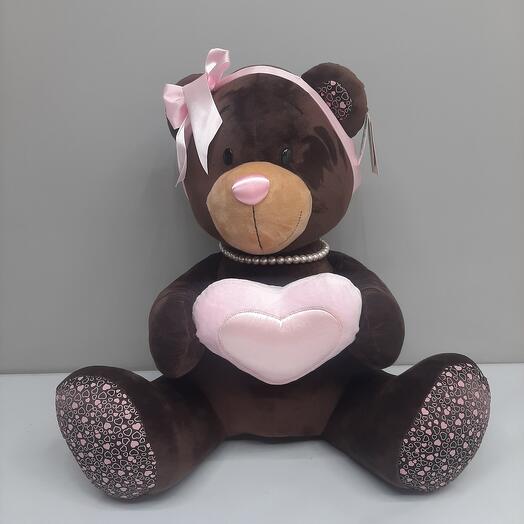Bear with a heart