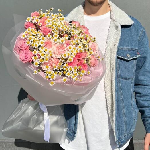Ромашки с кустовыми розами 🌸в упаковке