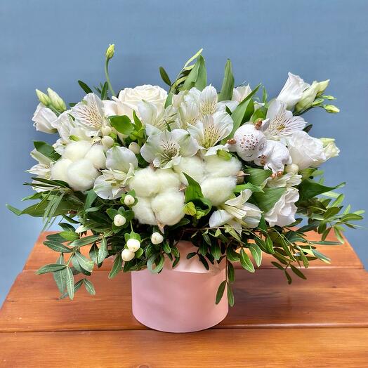 Flowers in a box with eustoma, alstroemeria, peony rose and fawn