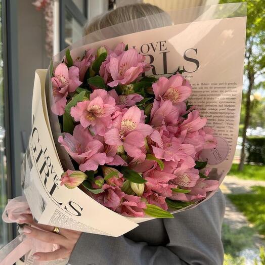 Mono bouquet of alstermeria