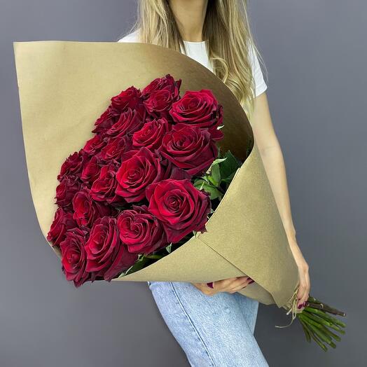 Ramo de 21 rosas Ecuador 70 cm en artesanía