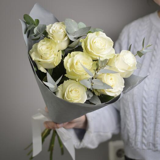Mondial roses and eucalyptus
