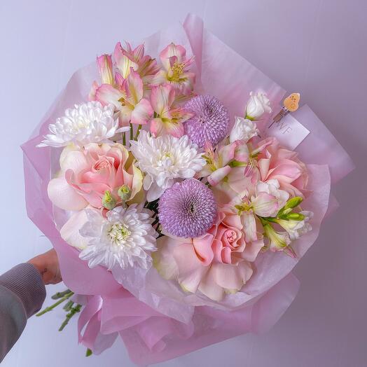Букет с ажурными розами