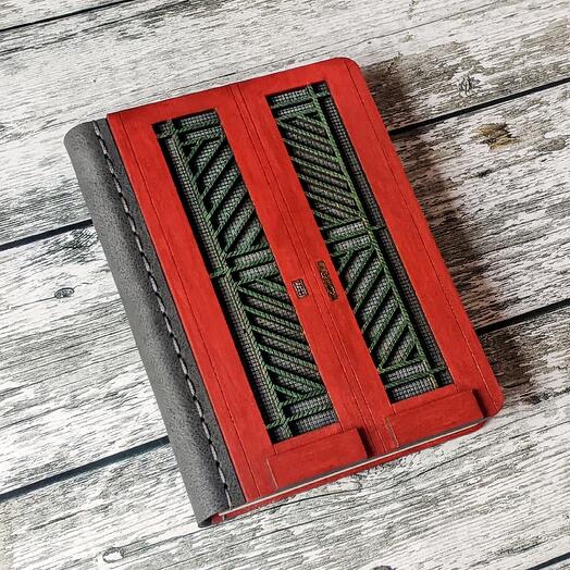 Red notepad in the shape of the Belgrade Door