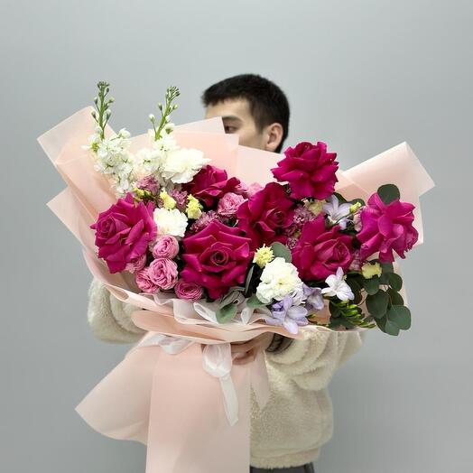 Яркий букет