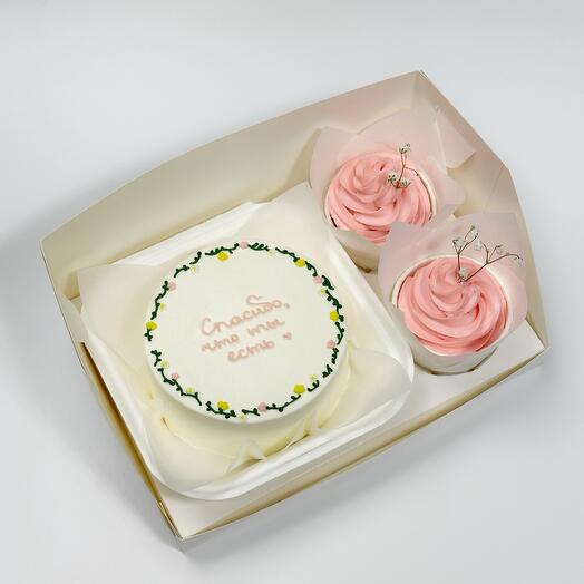 Набор с бенто тортом и капкейками для мамы