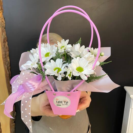 Сумочка из хризантем