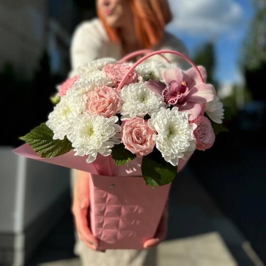 Цветы в коробке