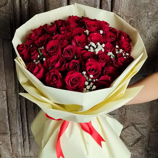 Charming Love: 40 Stems of Red Roses in a nice paper