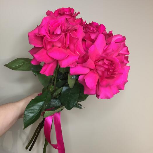 Букет из 5 французскиз роз Пинк Флоид