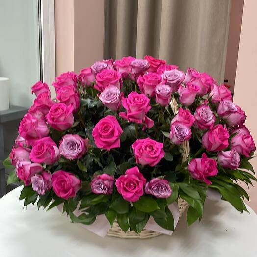 Корзина с цветами 101 Роза