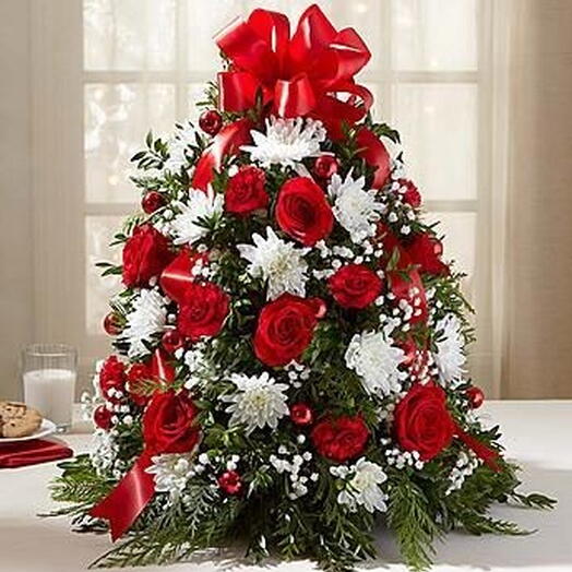 Kompozycja z rożków świątecznych