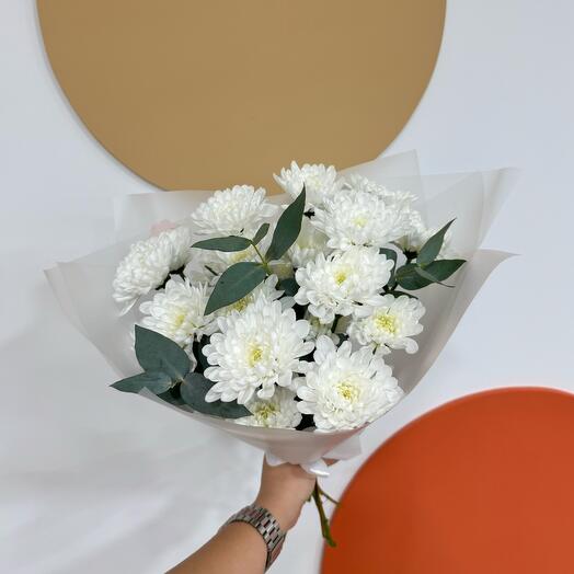 Monobucket made of chamomile and eucalyptus
