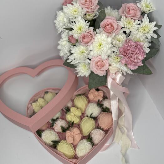 Клубника в шоколаде + коробка с цветами