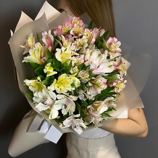 Ramo de alstroemeria