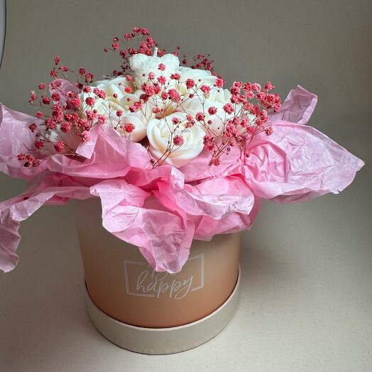 Flowers - candles in a hat box