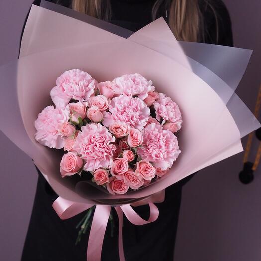 Rosas arbustivas y claveles