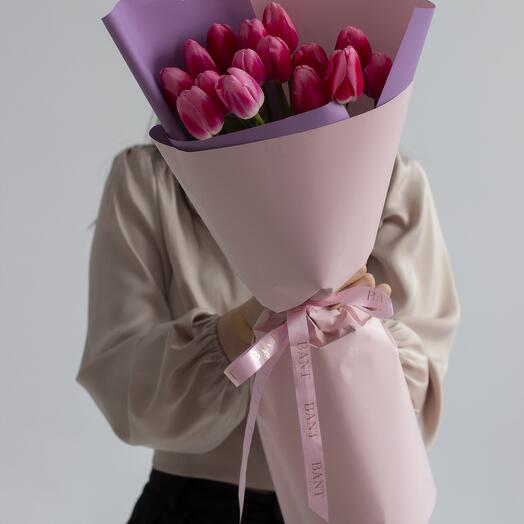 15 розовых тюльпанов