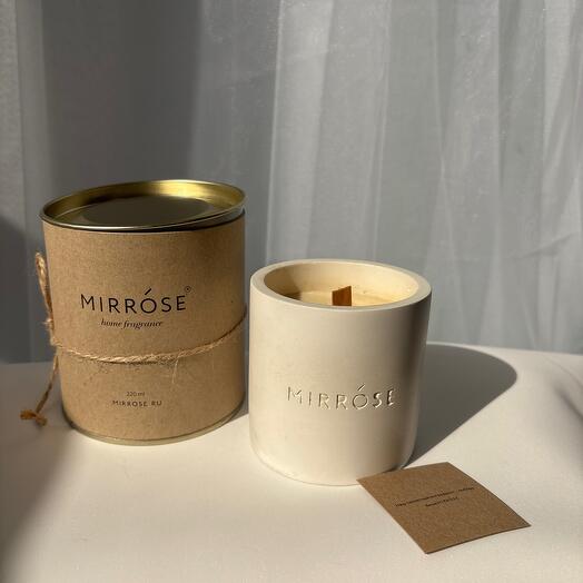 Ароматическая свеча  MIRROSE