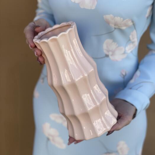 Ваза керамическая персиковая "Фигурная волна"