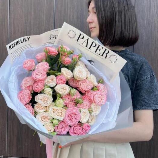 Стильный букет из Pinterest  с кустовыми розами 🩷