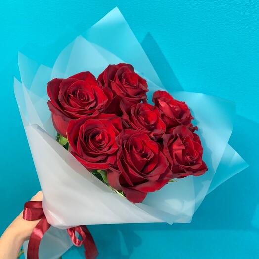 Розы премиум с крупным бутоном 7шт