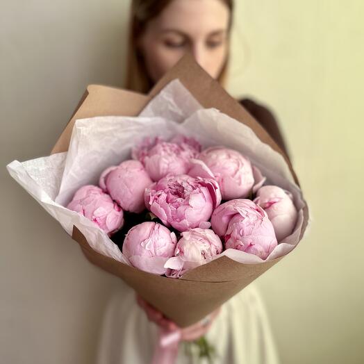 Букет пионов в крафте, 9 шт, Сара Бернар, арт 58 Flower Perfect