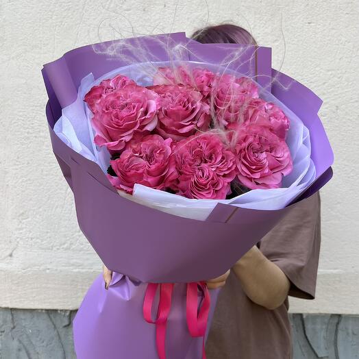 Букет из пионовидных роз