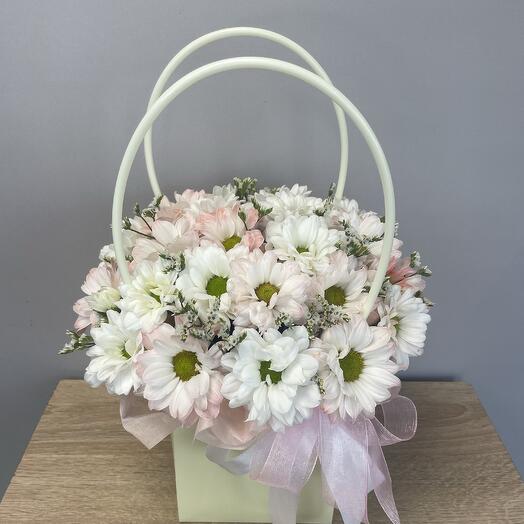 Хризантемы в сумочке