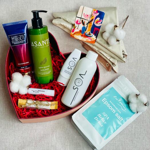 Подарочный бьюти бокс для красоты и стиля