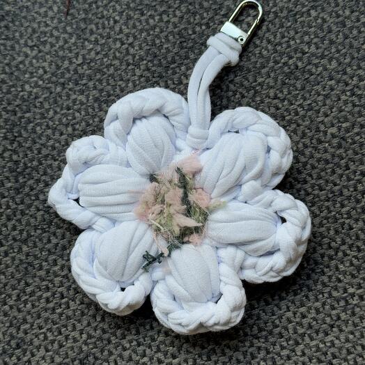 Обвес-брелок Цветочек