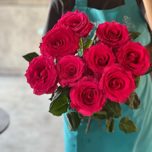 Акция! 30%  ‼️ Малиновое облако из 9 Голландских роз💕