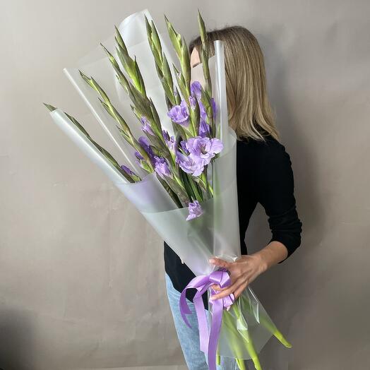 9 лавандовых гладиолусов, гладиолусы лавандовые, букет глаиолусов