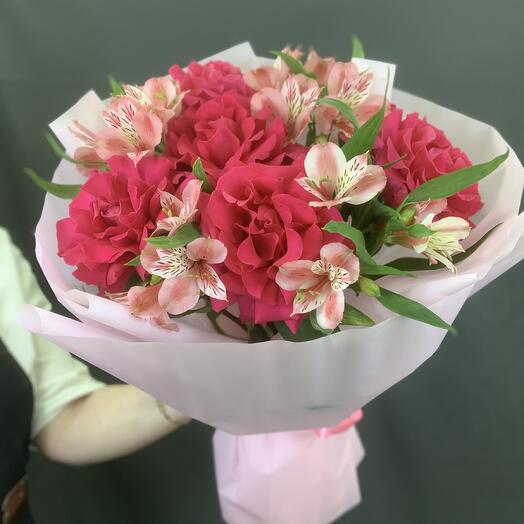 Роза французская с альстромерией