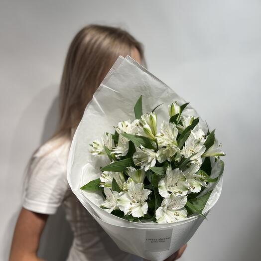 Букет с альстромерией 169