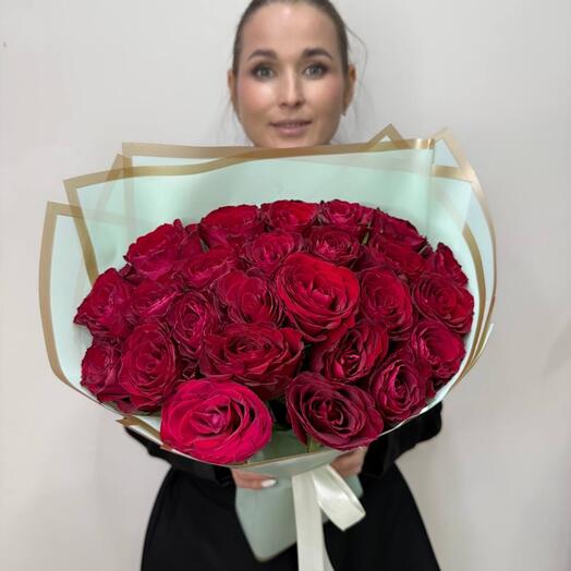 Букет роз в мятной упаковке