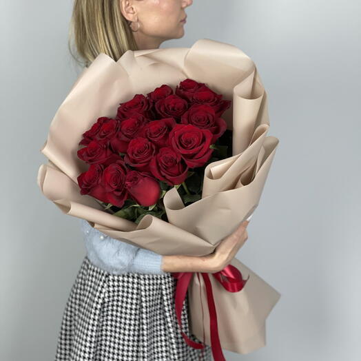 Букет из 17 премиальных бордовых роз 60см (10)