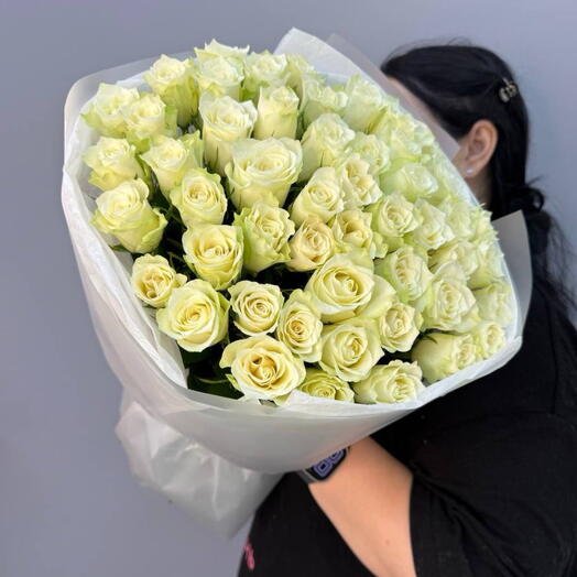 Букет из 51 белой розы